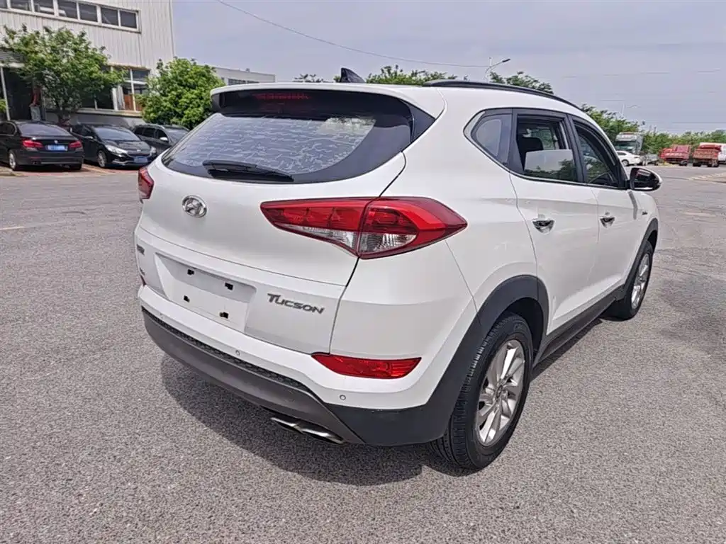 Hyundai Tucson 2017 — фото 7