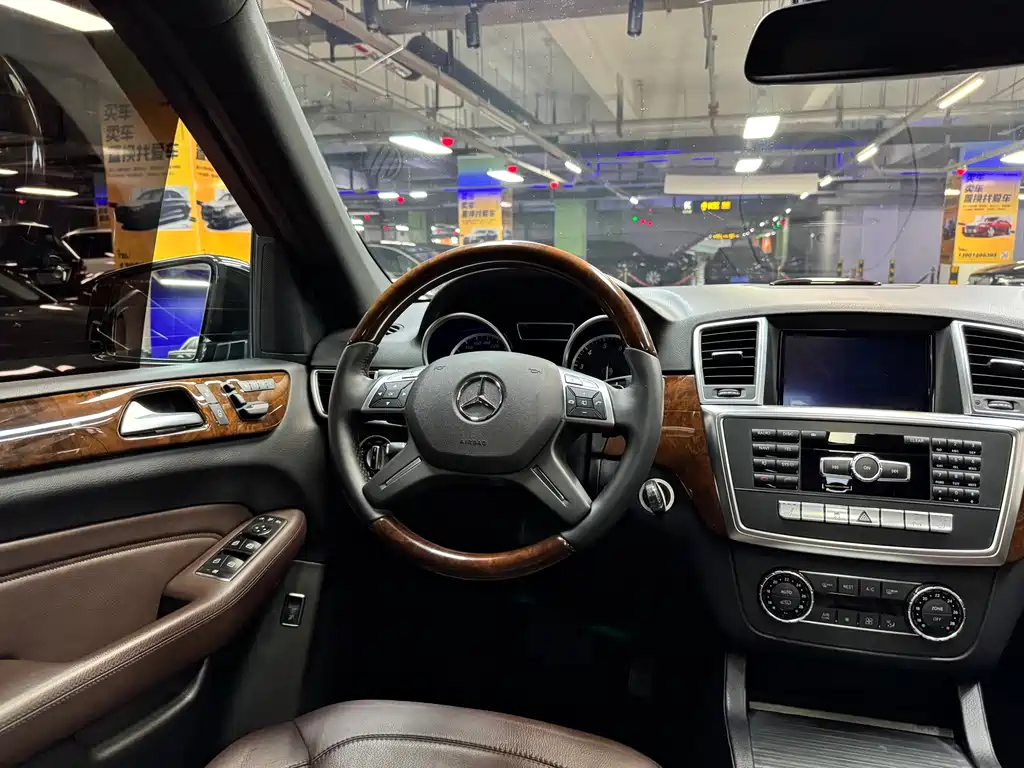 Mercedes-Benz M-Class 2012 — фото 20