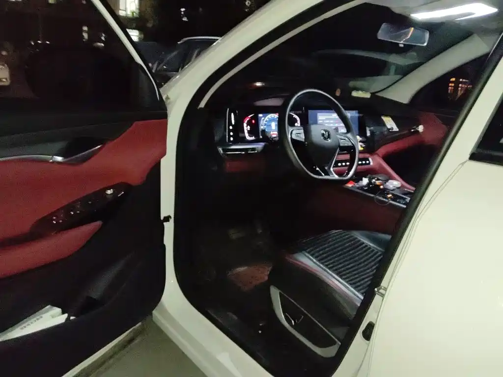 Changan CS75PLUS 2022 — фото 17