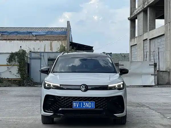 Volkswagen Tiguan L 2024