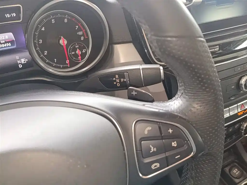 Mercedes-Benz GLE 2015 — фото 14