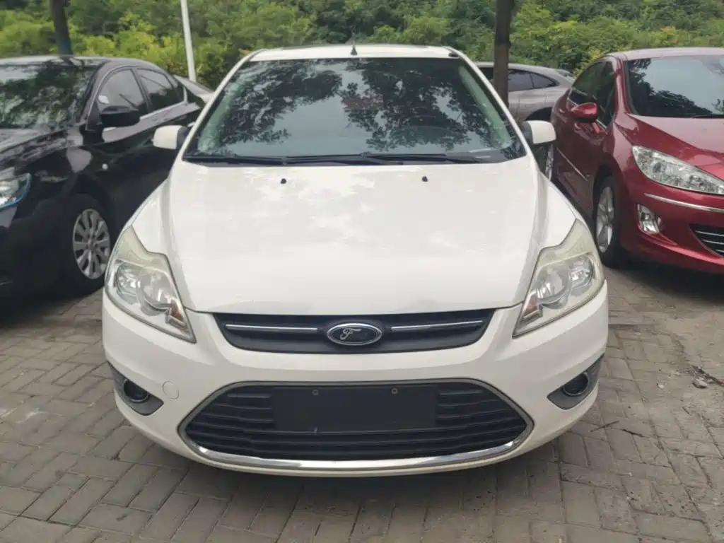Ford Focus 2015 — фото 3