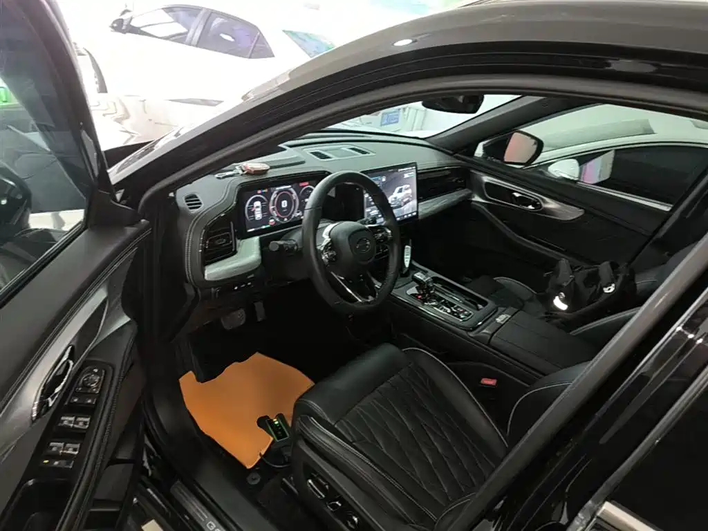GAC Motor Trumpchi GS8 2023 — фото 16