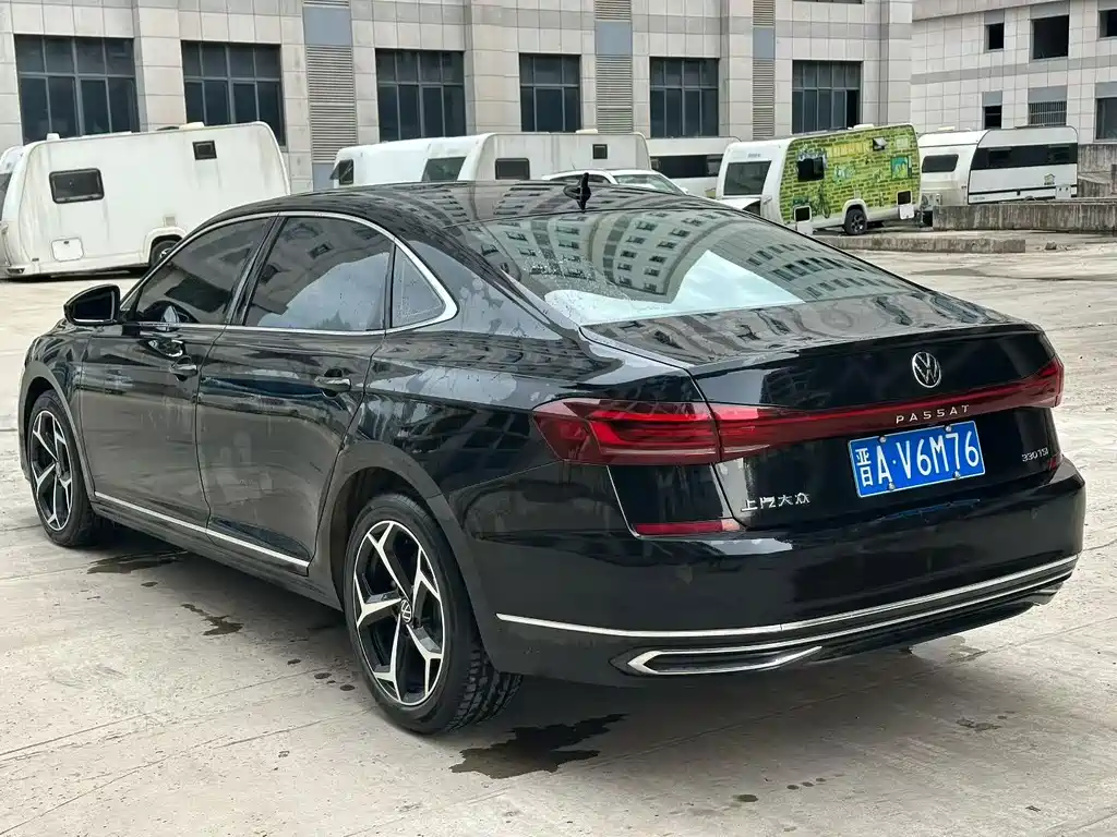 Volkswagen Passat 2024