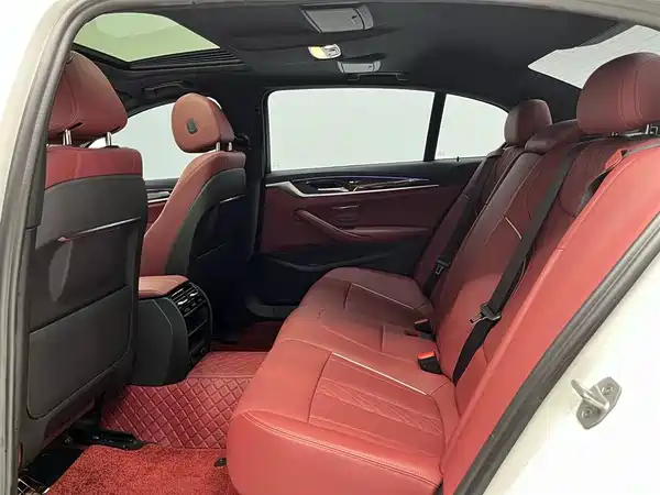 BMW 5 Series 2021