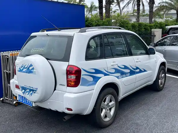 Toyota RAV4 2004