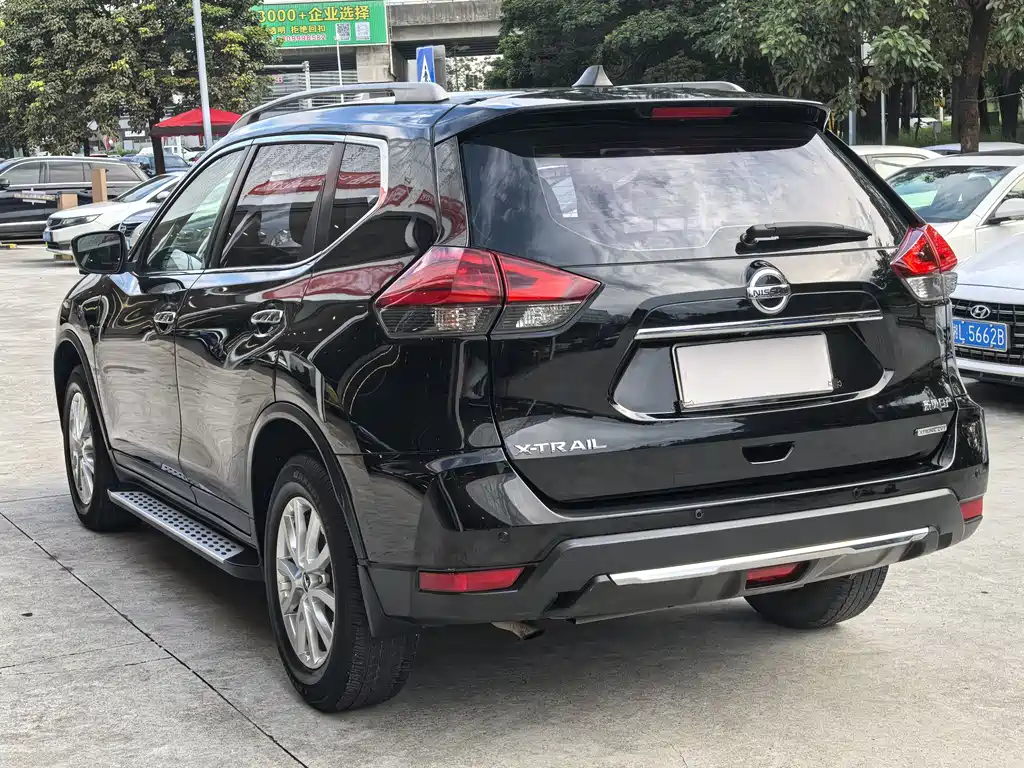 Nissan X-Trail 2018 — фото 10