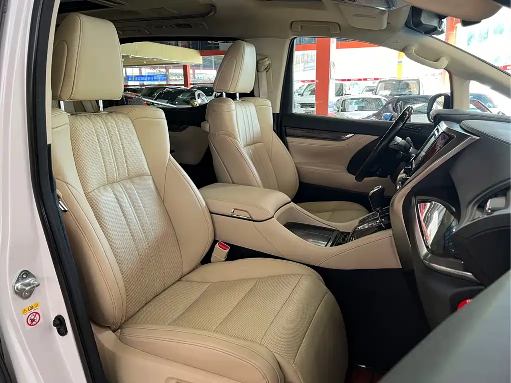 Toyota Alphard 2019 — фото 9