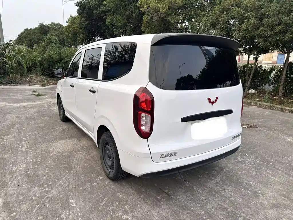 Wuling Hongguang New Energy 2025 — фото 5