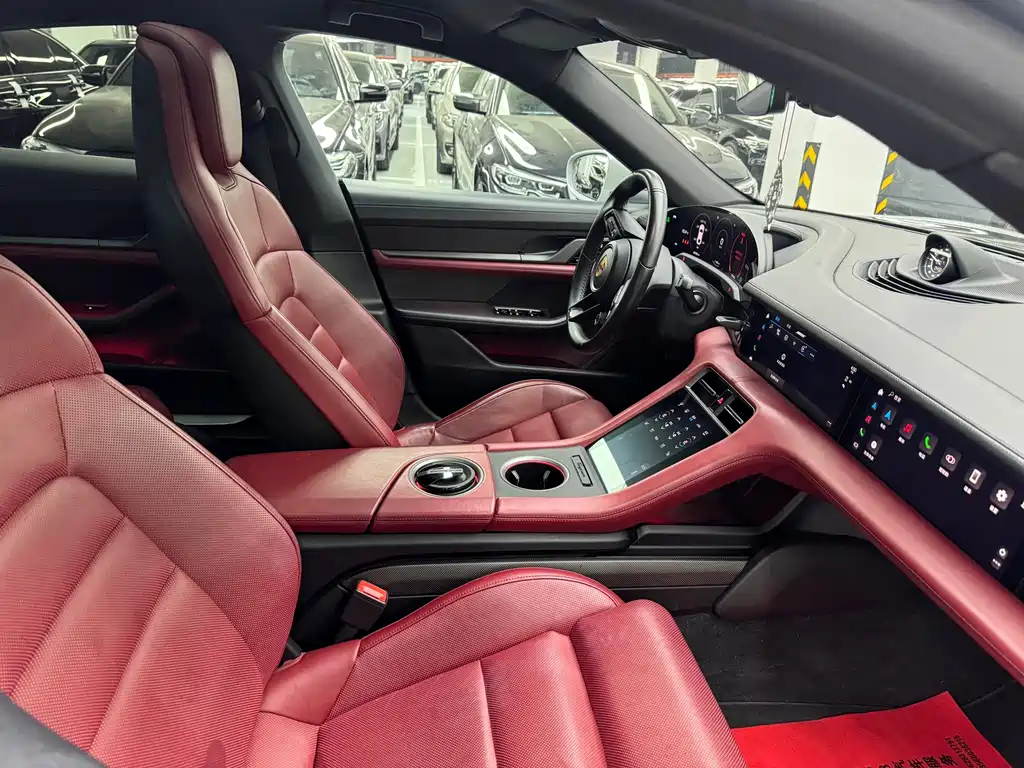 Porsche Taycan 2020 — фото 10