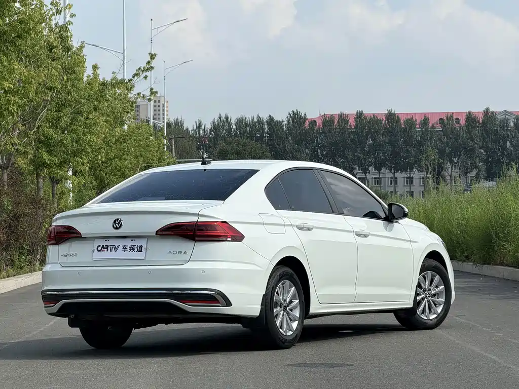 Volkswagen Bora 2023