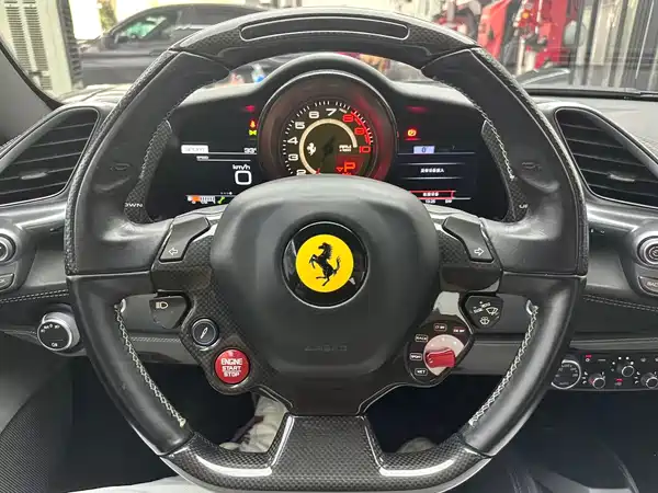 Ferrari 488 2019