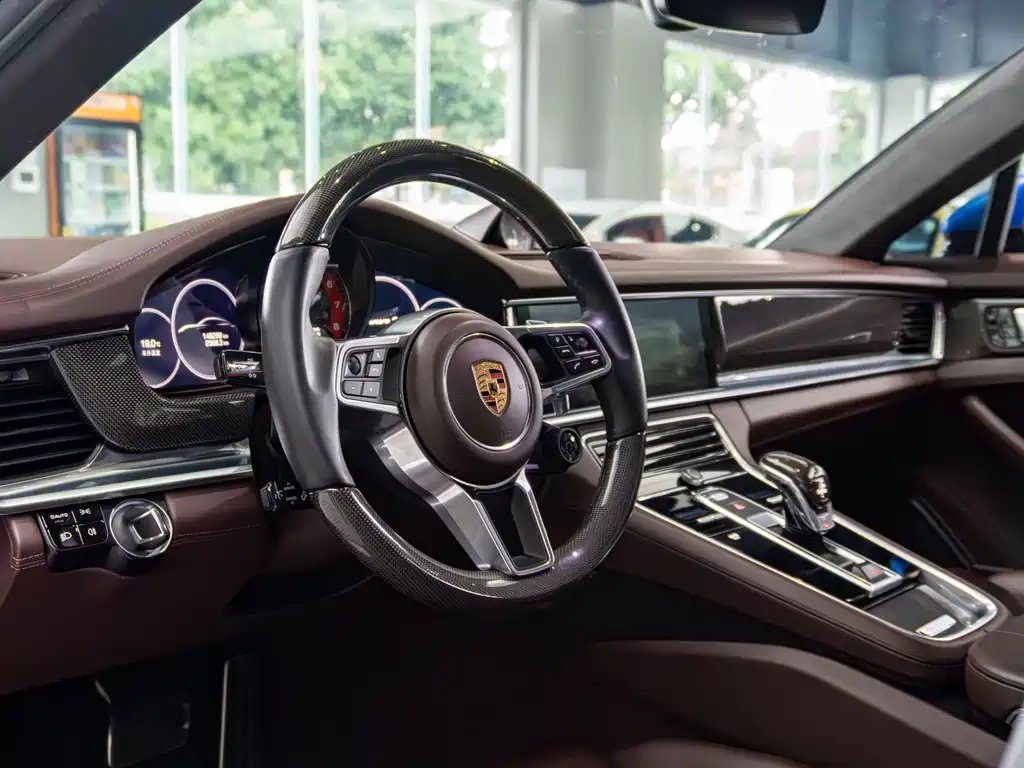 Porsche Panamera 2017 — фото 3