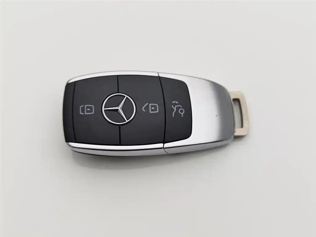 Mercedes-Benz C-Class 2020 — фото 19