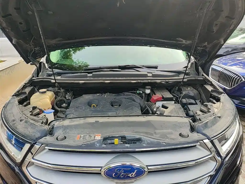 Ford Edge 2018 — фото 20