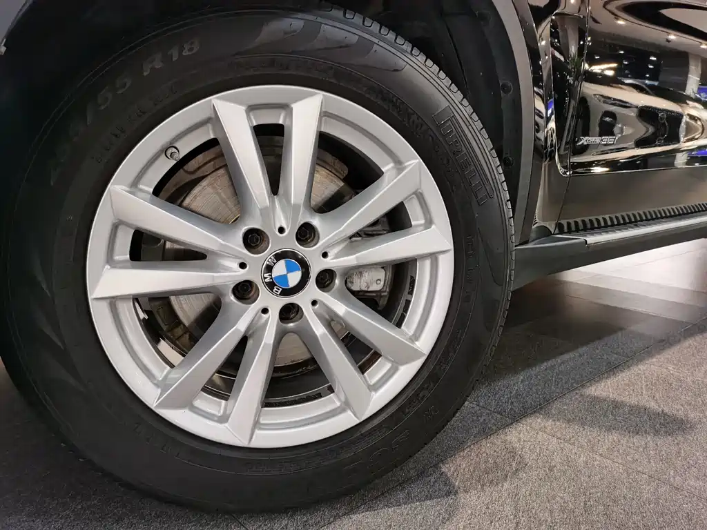 BMW X5 2018 — фото 17