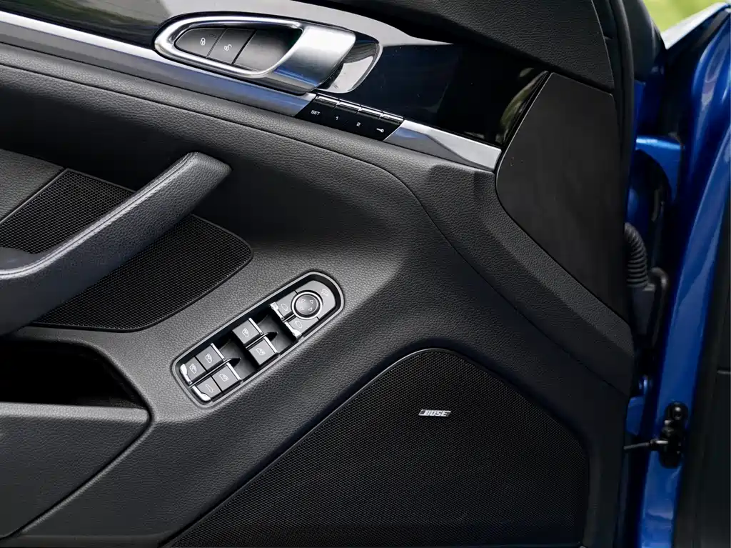 Porsche Panamera 2016 — фото 10