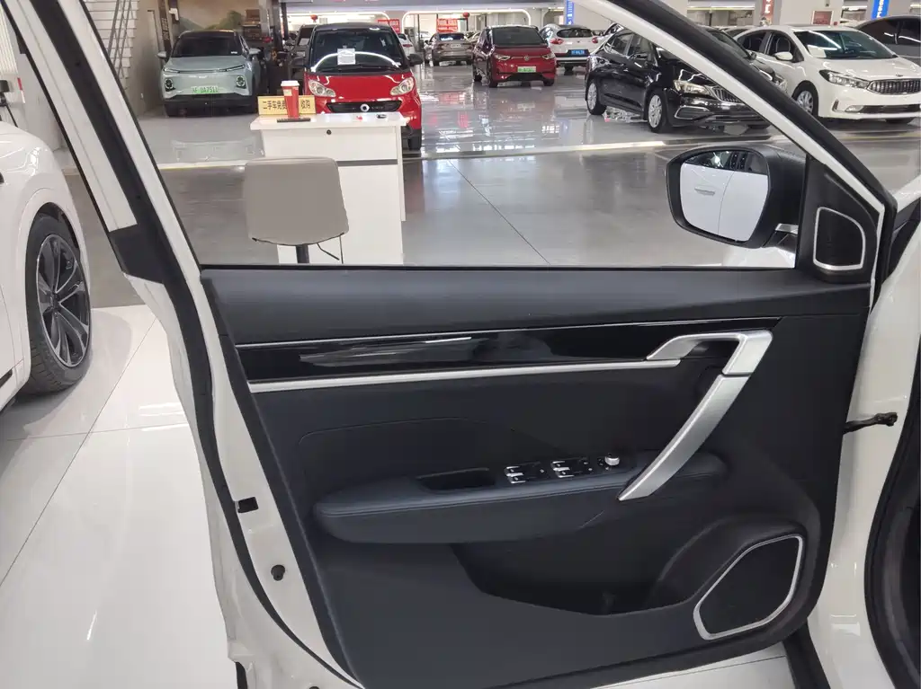 Geely Binyue 2025