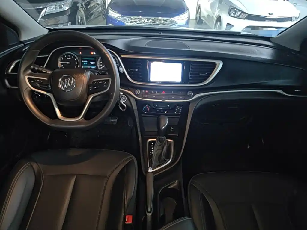 Buick Excelle 2020 — фото 10