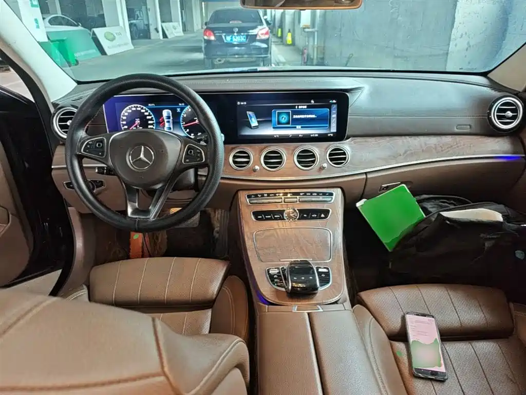 Mercedes-Benz E-Class 2018 — фото 10