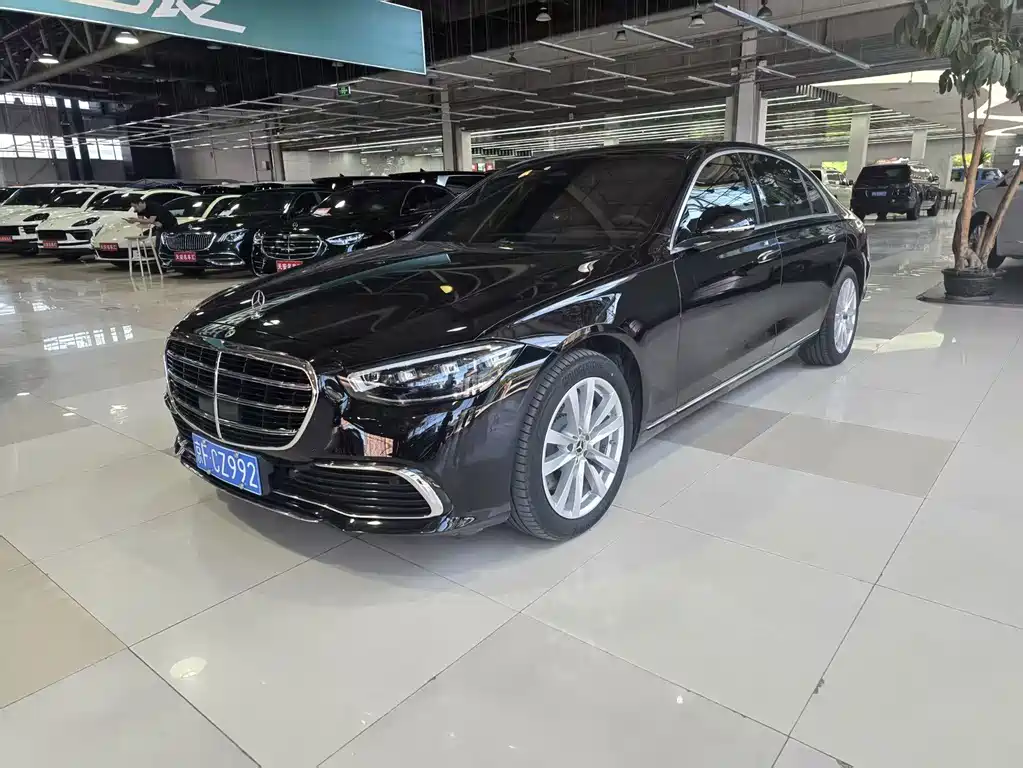 Mercedes-Benz S-Class 2023