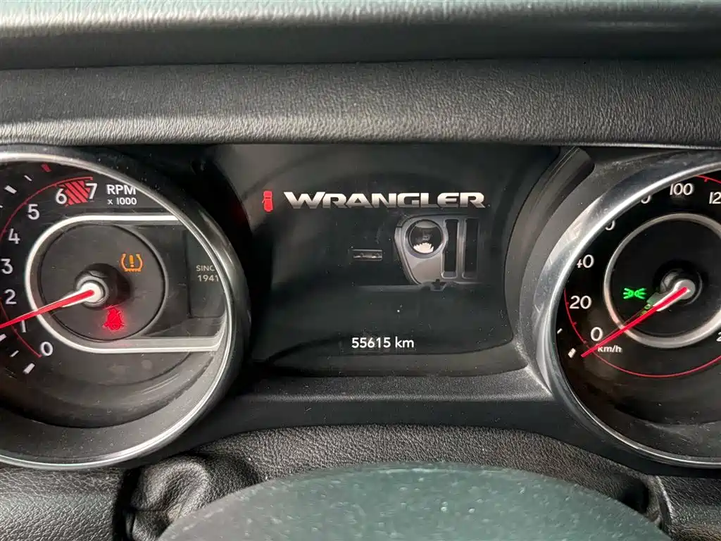 Jeep Wrangler 2019 — фото 6
