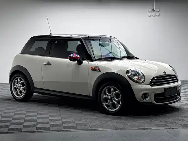 MINI 2012