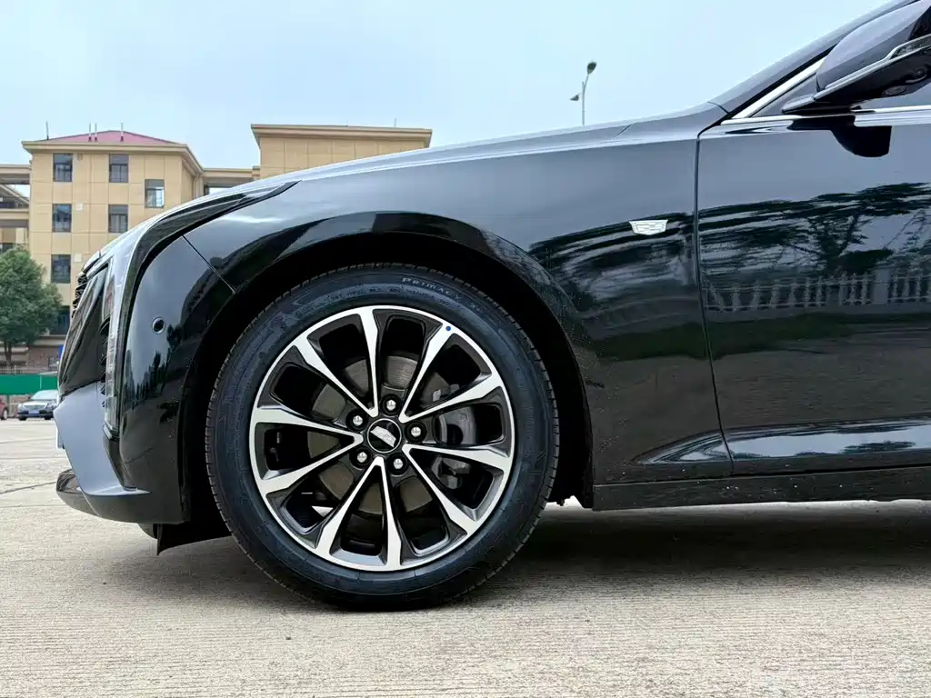 Cadillac CT5 2025 — фото 11