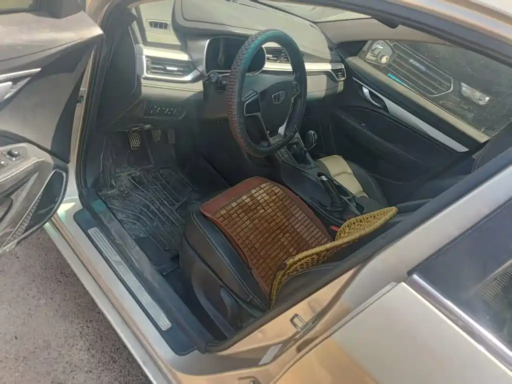Geely Emgrand 2018