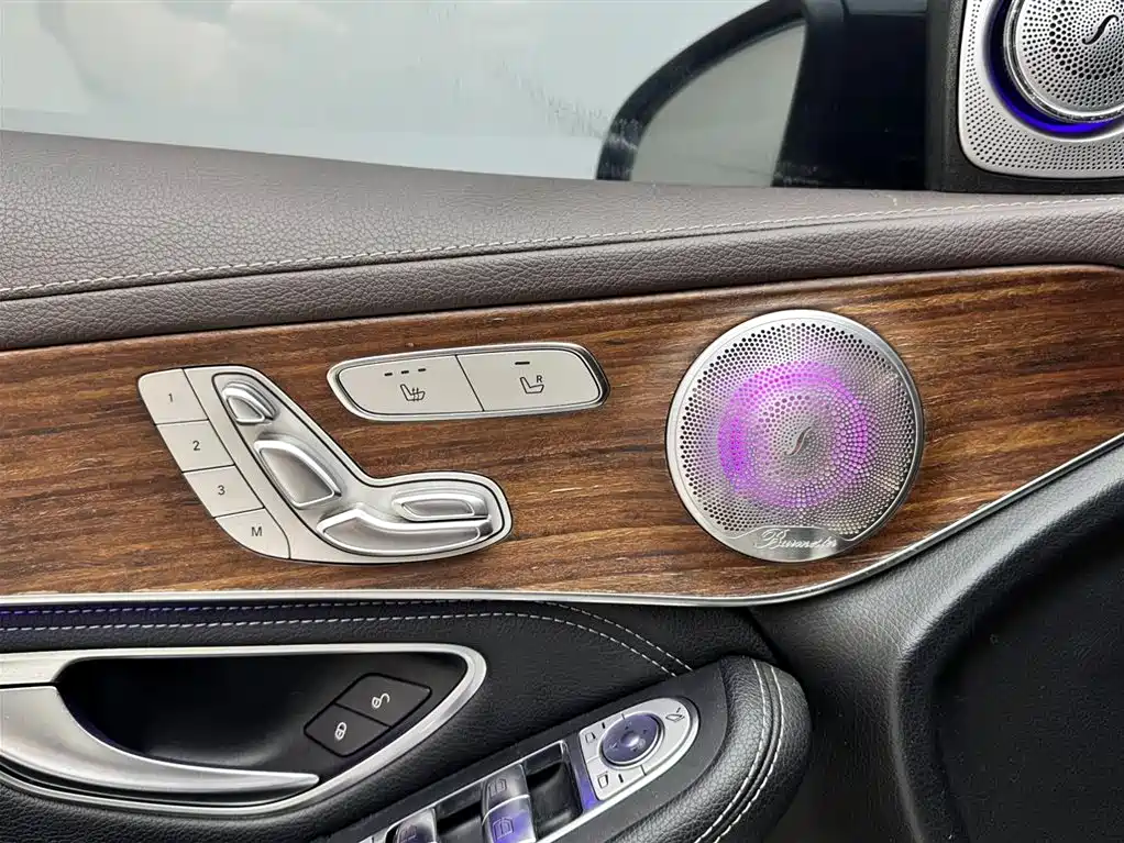 Mercedes-Benz GLC 2019 — фото 15