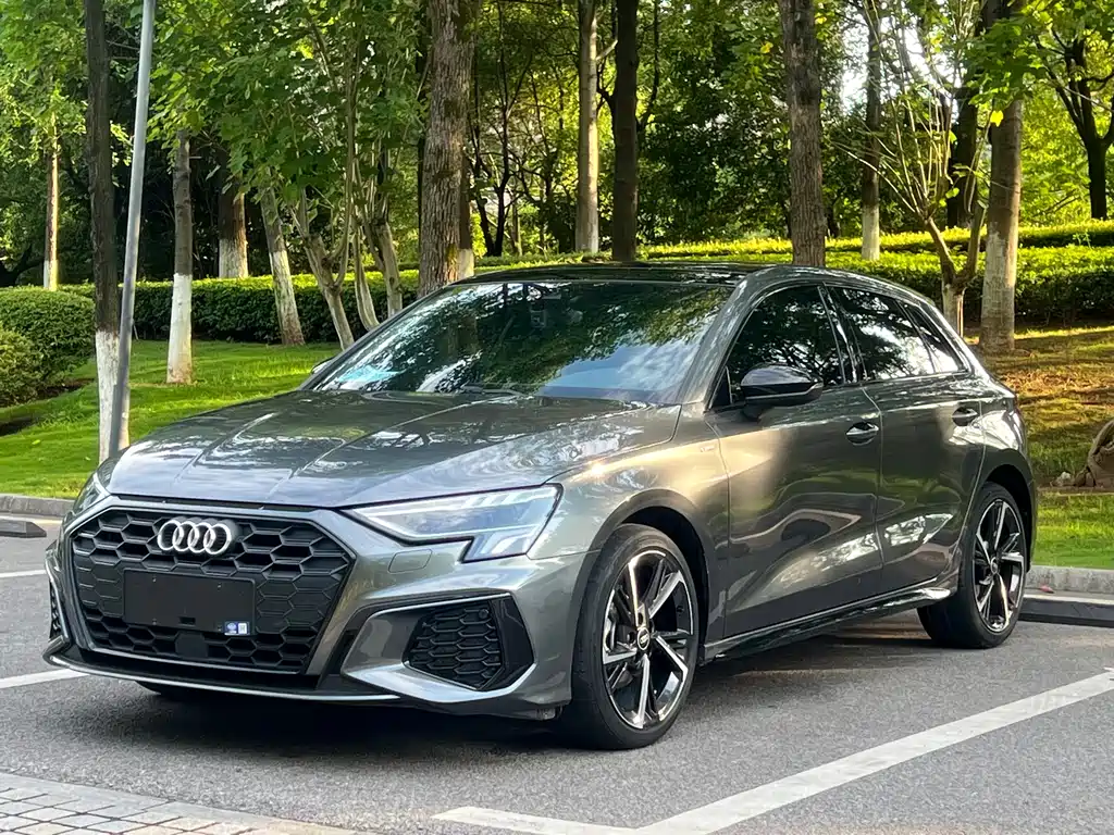 Audi A3 2022 — фото 1