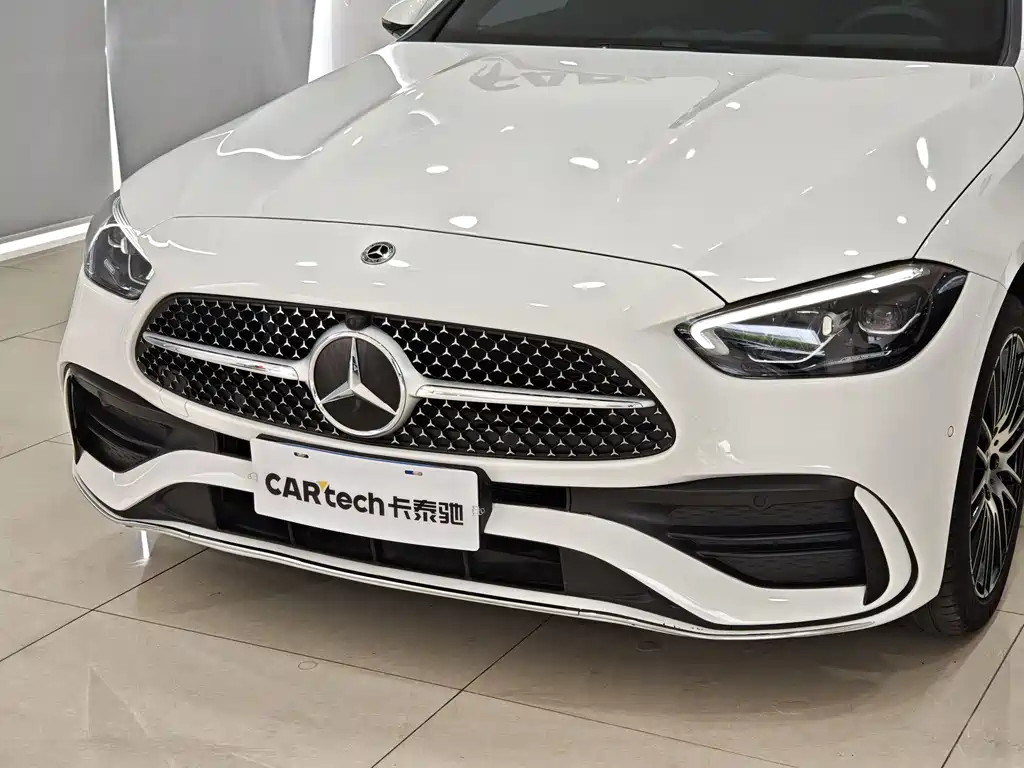 Mercedes-Benz C-Class 2024 — фото 20