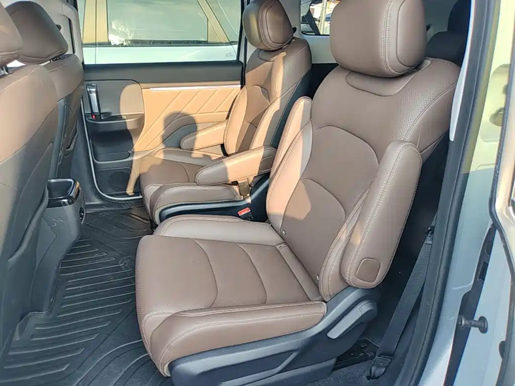 Wuling Starlight 730 New Energy 2025 — фото 17
