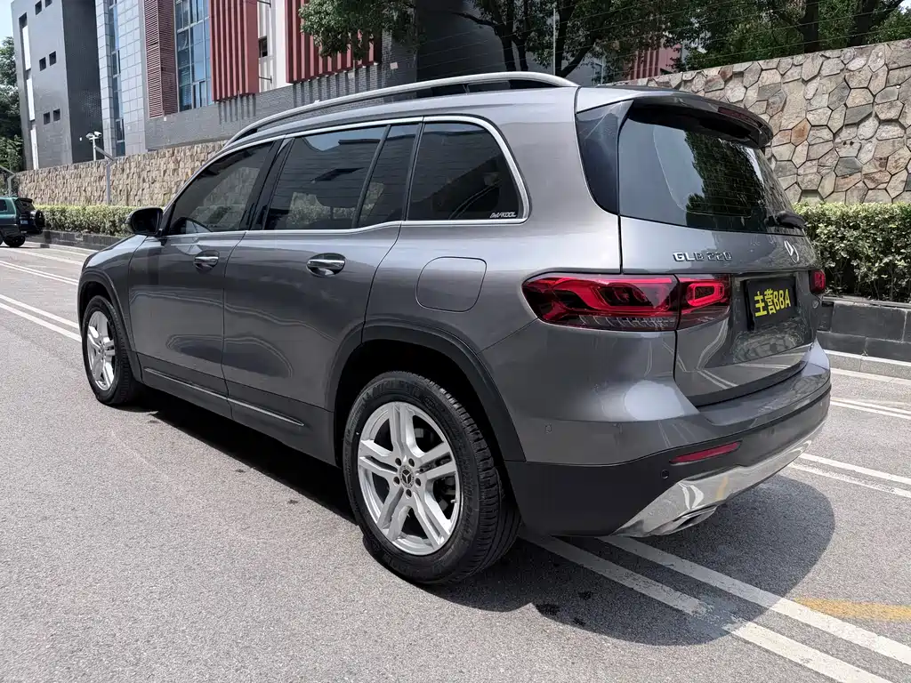 Mercedes-Benz GLB 2023 — фото 17