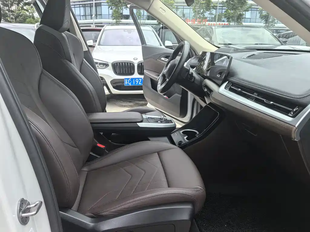 BMW X1 2024 — фото 18