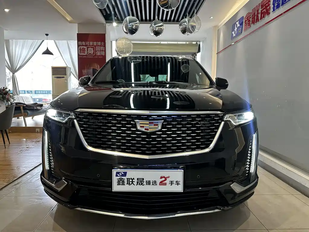 Cadillac XT6 2023 — фото 2