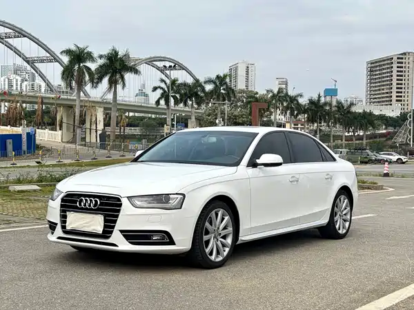 Audi A4L 2016