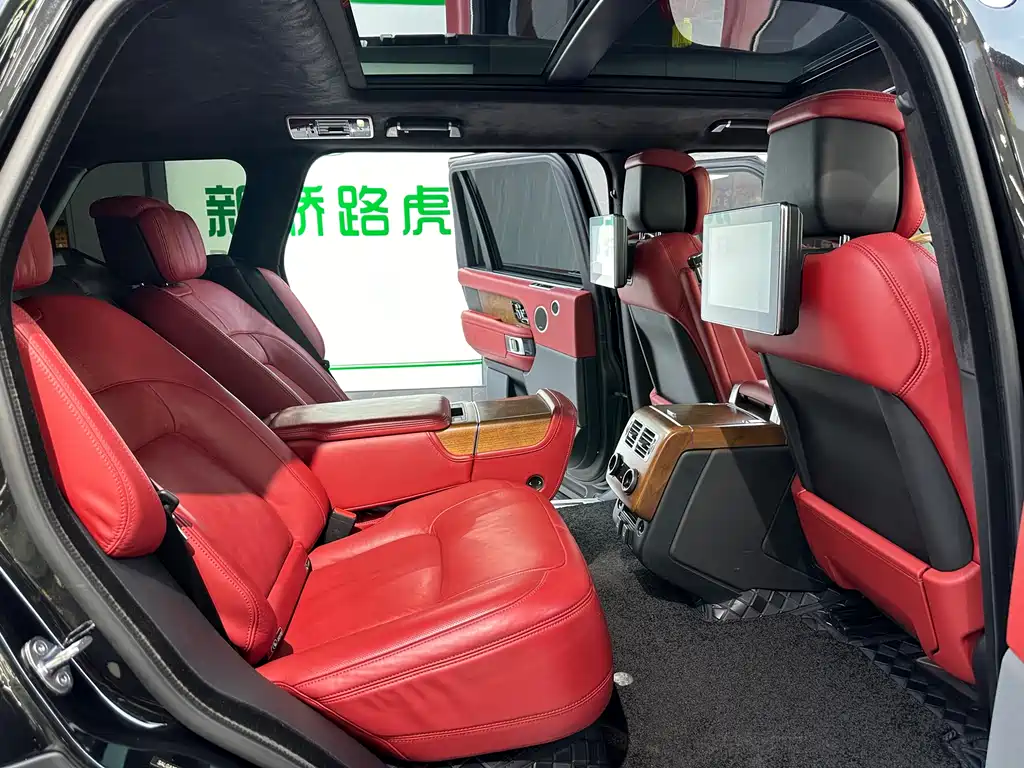Land Rover Range Rover 2018 — фото 12