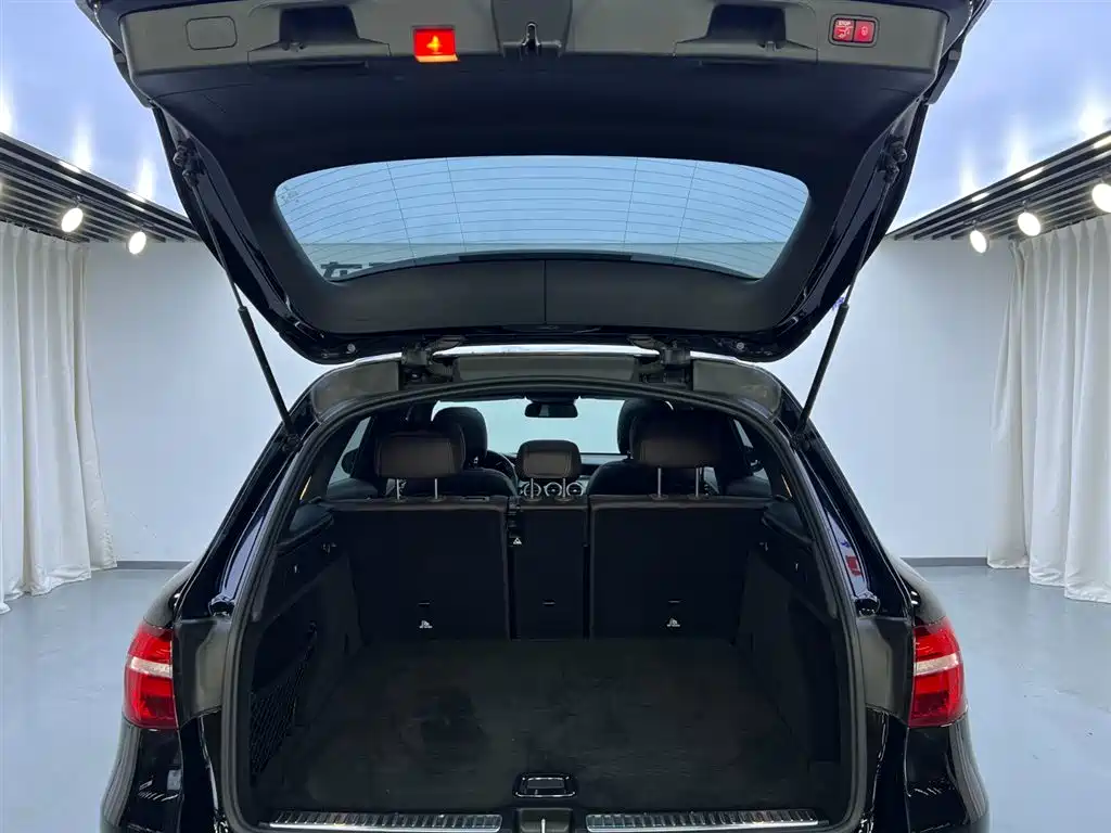 Mercedes-Benz GLC 2018 — фото 25