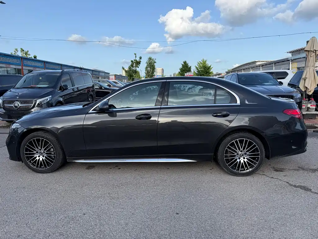 Mercedes-Benz C-Class 2022 — фото 17