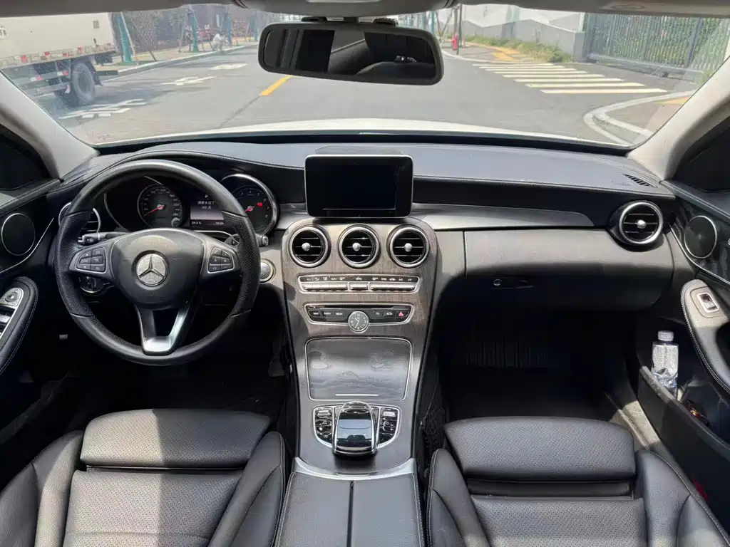 Mercedes-Benz C-Class 2018 — фото 11