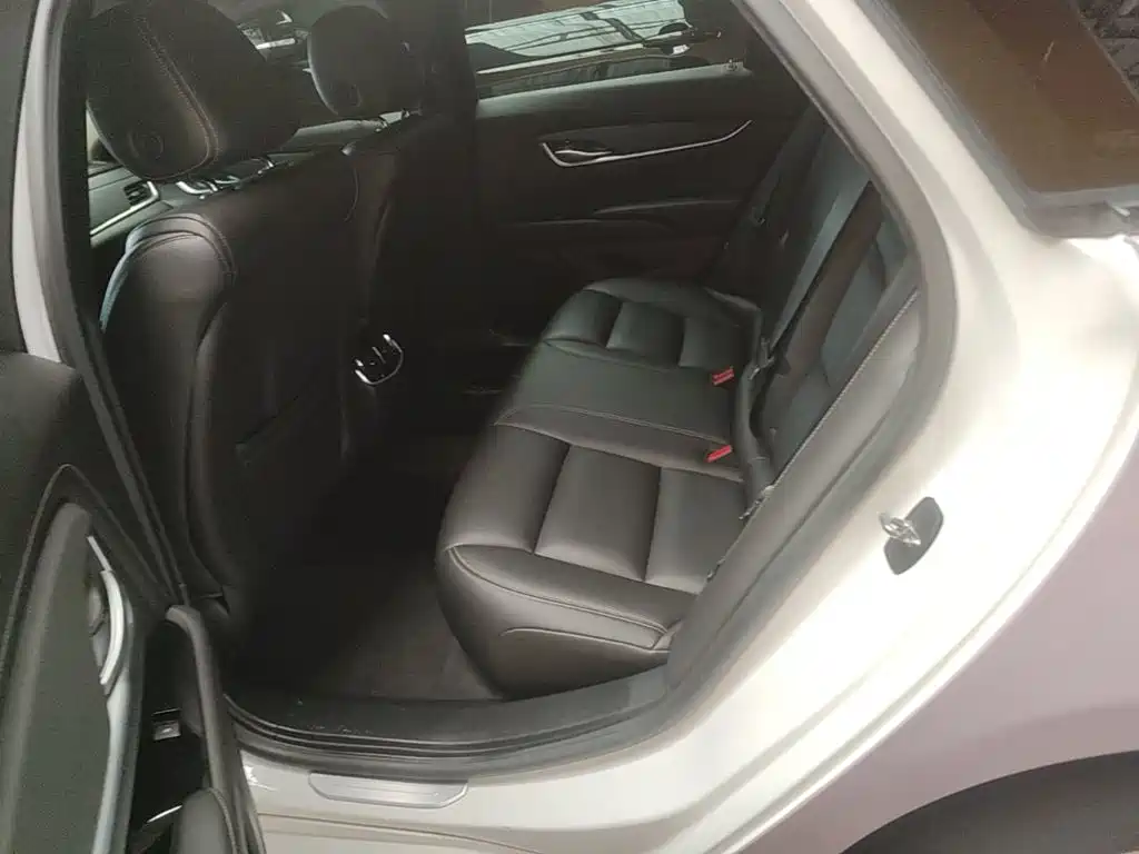 Cadillac XTS 2019 — фото 17