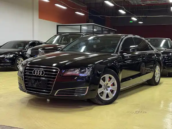 Audi A8 2013