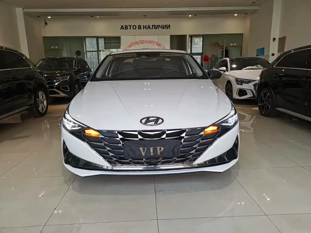 Hyundai Elantra 2022 — фото 2