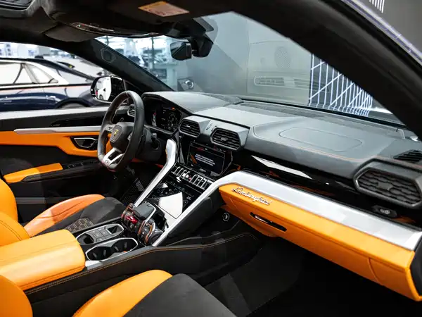 Lamborghini Urus 2021