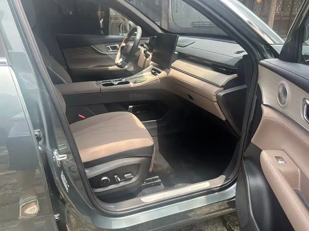Chery Tiggo 8 PLUS 2025 — фото 12