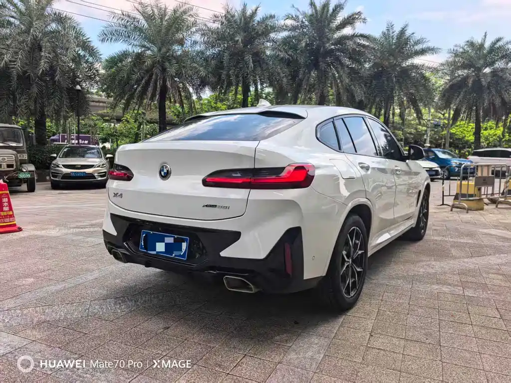 BMW X4 2022 — фото 8