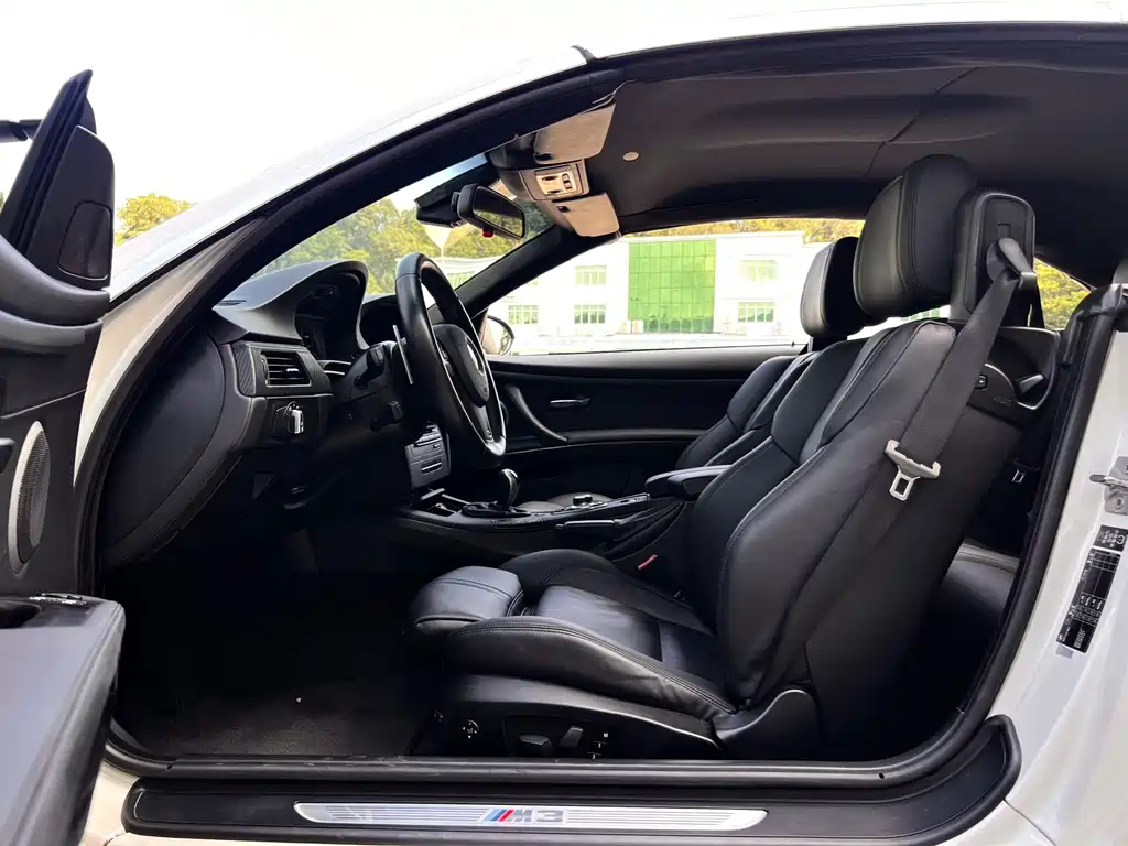 BMW M3 2012 — фото 19