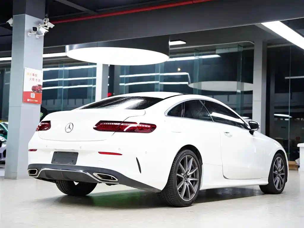 Mercedes-Benz E-Class 2024