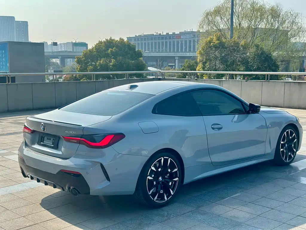 BMW 4 Series 2025 — фото 16